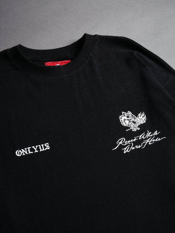 Playera oversized Mori Among Roses "Side By Side"